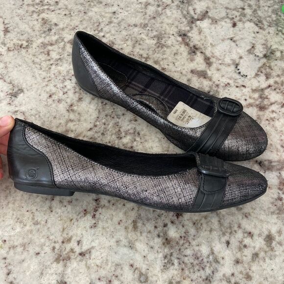 NWT Born Black/Silver Metallic Ballet Flats Shoes Size 9W - Picture 1 of 8